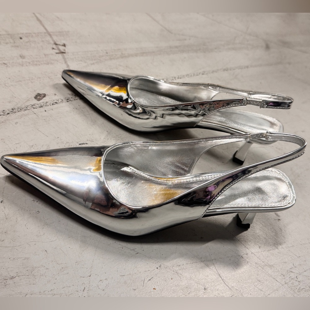 ! SOLD ! Silver Kitten Heels - Picture 2 of 3